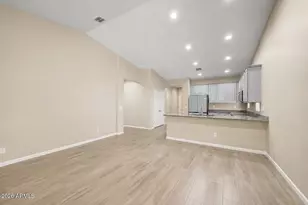 3862 E Narrowleaf Dr, Gilbert, AZ 85298 - Photo 3