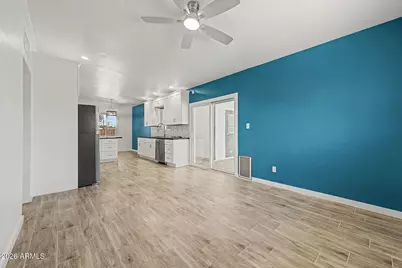 3601 E Laurel Lane, Phoenix, AZ 85028 - Photo 9