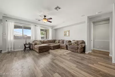 13642 S 176th Avenue, Goodyear, AZ 85338 - Photo 9