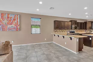2307 W Desert Ln, Phoenix, AZ 85041 - Photo 25