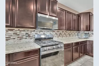 2307 W Desert Lane, Phoenix, AZ 85041 - Photo 19