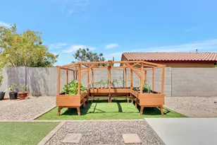 2307 W Desert Ln, Phoenix, AZ 85041 - Photo 67