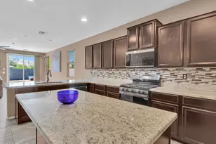 2307 W Desert Ln, Phoenix, AZ 85041 - Photo 13