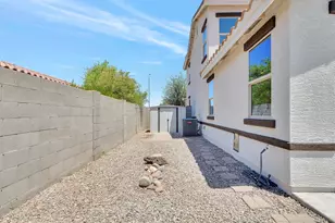 2307 W Desert Ln, Phoenix, AZ 85041 - Photo 61