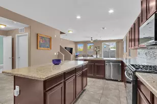 2307 W Desert Ln, Phoenix, AZ 85041 - Photo 21
