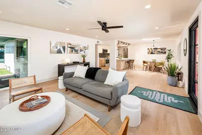 8407 E Rancho Vista Drive, Scottsdale, AZ 85251 - Photo 1