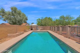 360 S Pineview Dr, Chandler, AZ 85226 - Photo 3