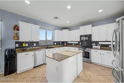 2502 N 120th Drive, Avondale, AZ 85392 - Photo 11