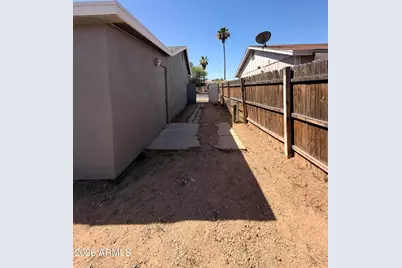 6944 W Verde Lane, Phoenix, AZ 85033 - Photo 19
