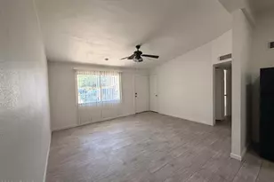 6944 W Verde Ln, Phoenix, AZ 85033 - Photo 5
