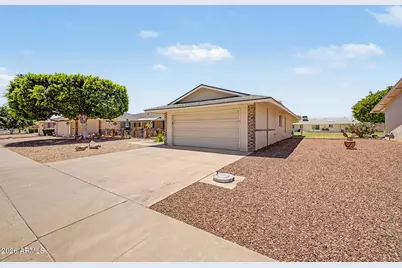 10609 W Tropicana Circle, Sun City, AZ 85351 - Photo 9