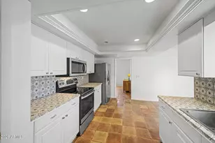 10609 W Tropicana Cir, Sun City, AZ 85351 - Photo 25