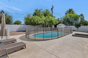 828 E Myrtle Ave, Phoenix, AZ 85020 - Photo 29