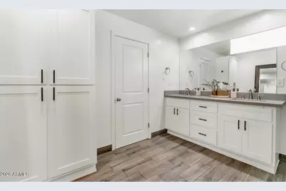 828 E Myrtle Avenue, Phoenix, AZ 85020 - Photo 15