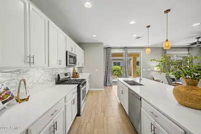 24857 N 172nd Avenue, Surprise, AZ 85387 - Photo 11