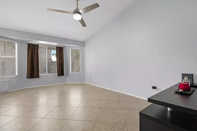 724 E Kesler Lane, Chandler, AZ 85225 - Photo 5
