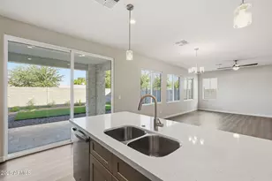 6524 N 15th Dr, Phoenix, AZ 85015 - Photo 9