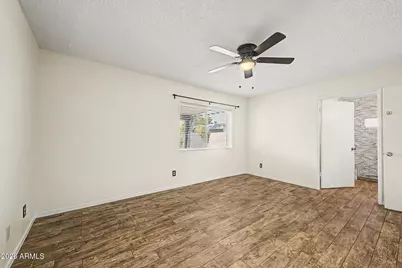 11106 W Glenrosa Avenue, Phoenix, AZ 85037 - Photo 17