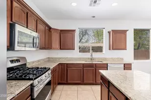 4317 E Folgers Rd, Phoenix, AZ 85050 - Photo 11