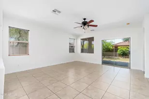 4317 E Folgers Rd, Phoenix, AZ 85050 - Photo 7