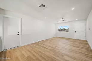 12637 N 31st St, Phoenix, AZ 85032 - Photo 7