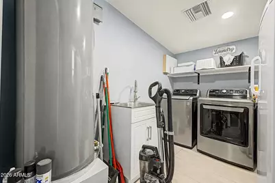 14350 N Medinan Drive, Phoenix, AZ 85022 - Photo 23