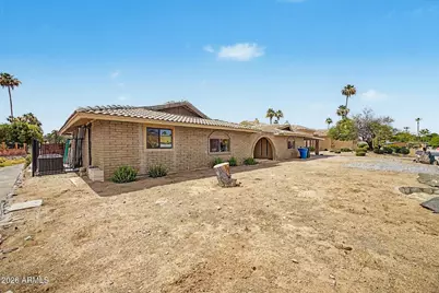 14350 N Medinan Drive, Phoenix, AZ 85022 - Photo 33