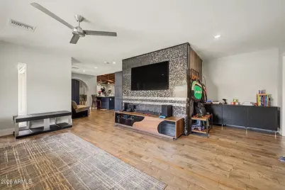14350 N Medinan Drive, Phoenix, AZ 85022 - Photo 9