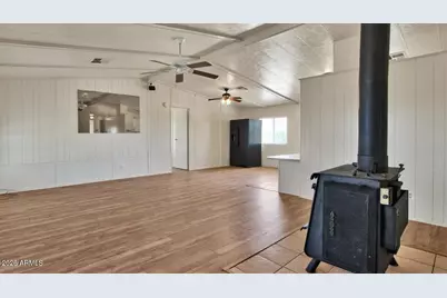 39805 N New River Road, Phoenix, AZ 85086 - Photo 7