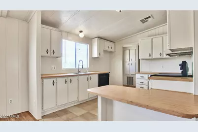39805 N New River Road, Phoenix, AZ 85086 - Photo 11