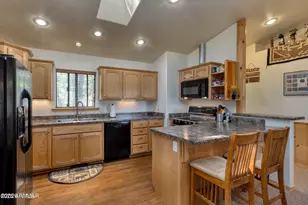 563 Spruce Dr, Pinedale, AZ 85934 - Photo 9