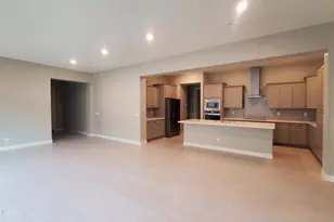 241 E Azalea Dr, Chandler, AZ 85286 - Photo 9