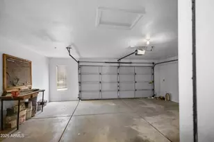 1214 E Beverly Ln, Phoenix, AZ 85022 - Photo 25