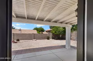 1214 E Beverly Ln, Phoenix, AZ 85022 - Photo 27