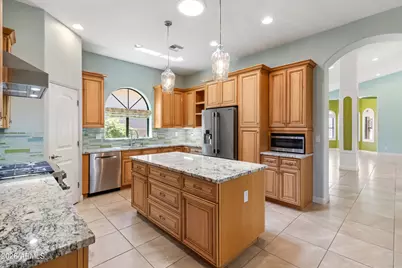 11660 W Lakeview Court, Surprise, AZ 85378 - Photo 17