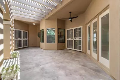 11660 W Lakeview Court, Surprise, AZ 85378 - Photo 15