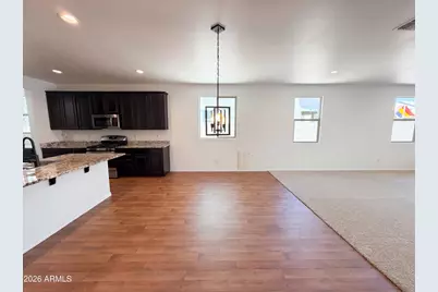 8014 W Atlantis Way, Phoenix, AZ 85043 - Photo 9