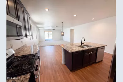 8014 W Atlantis Way, Phoenix, AZ 85043 - Photo 7