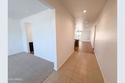 8014 W Atlantis Way, Phoenix, AZ 85043 - Photo 15