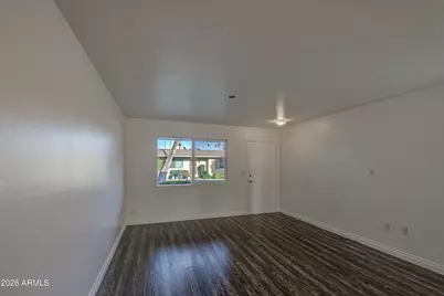 10921 W Santa Fe Drive, Sun City, AZ 85351 - Photo 9