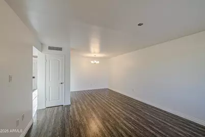 10921 W Santa Fe Drive, Sun City, AZ 85351 - Photo 7
