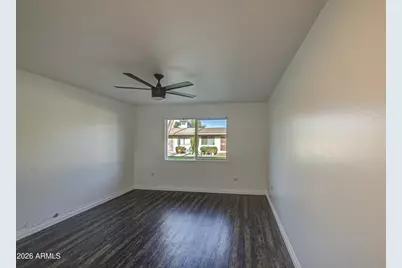 10921 W Santa Fe Drive, Sun City, AZ 85351 - Photo 23
