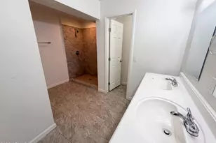 8631 S 6th St, Phoenix, AZ 85042 - Photo 21