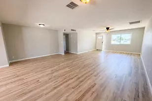 8631 S 6th St, Phoenix, AZ 85042 - Photo 9