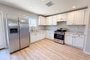 8631 S 6th St, Phoenix, AZ 85042 - Photo 11