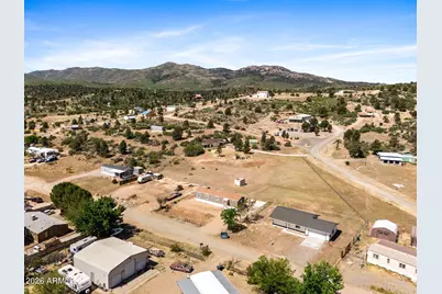 18296 S Frontier Road, Peeples Valley, AZ 86332 - Photo 5