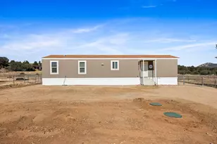 18296 S Frontier Rd, Peeples Valley, AZ 86332 - Photo 41