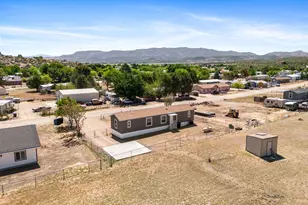 18296 S Frontier Rd, Peeples Valley, AZ 86332 - Photo 35