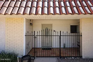 10913 W Manzanita Dr, Sun City, AZ 85373 - Photo 3