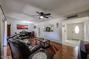 10913 W Manzanita Dr, Sun City, AZ 85373 - Photo 13